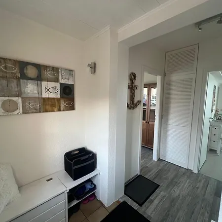 Holiday home Bungalow-32-100-schritte-bis-zum-meer *